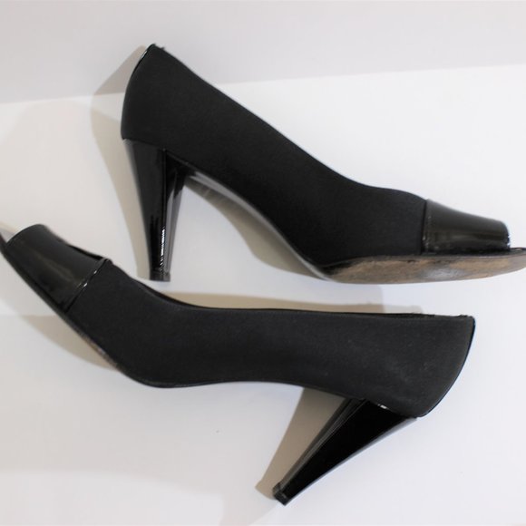 STUART WEITZMAN Square Toe Heel - Picture 6 of 8